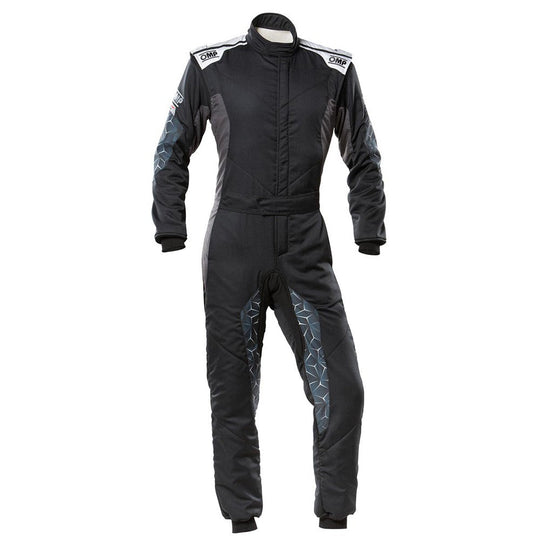 TRAJE DE CARRERAS TECNICA HYBRID FIA 8856-2018 NEGRO/PLATA TALLA 54 OMP RACING | VRM Motorsports