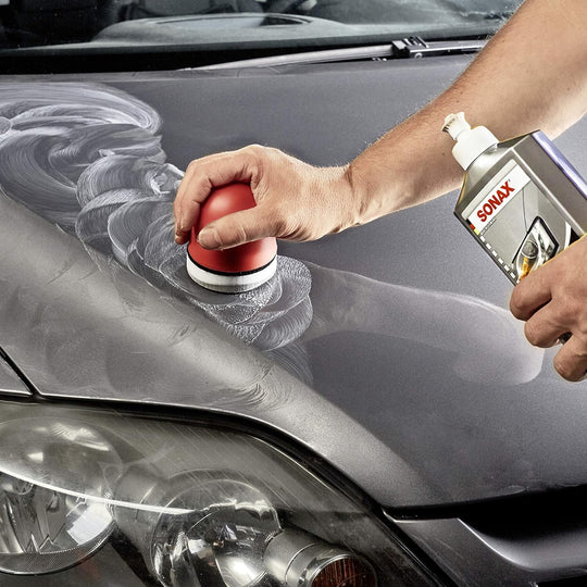SONAX ABRILLANTADOR + CERA PLATA/GRIS 500ML - Imagen 3 SONAX VRM Motorsports