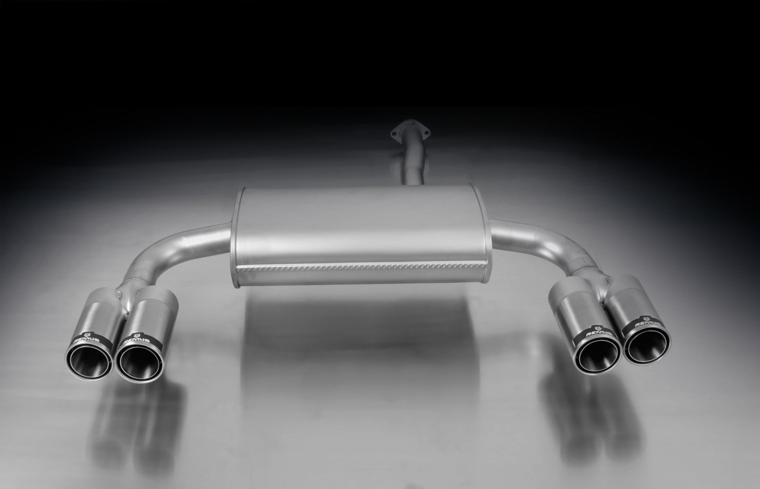 Escape Trasero REMUS 4 Colas De 84Mm Con Inserto De Carbono REMUS | VRM Motorsports